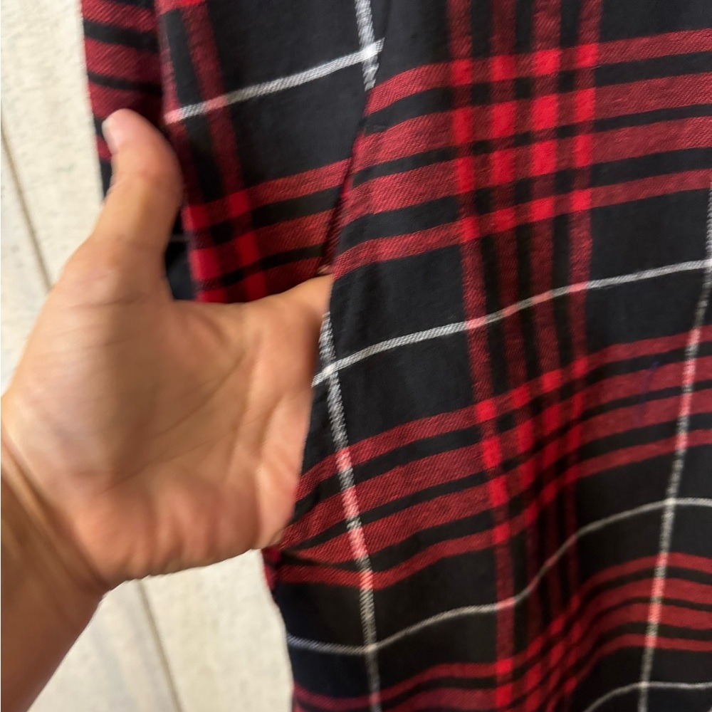 NFL Women’s Plaid Flannel Shacket. NWOT ATLANTA FALCONS - Picture 2 of 6